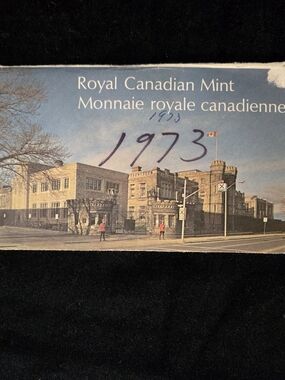 1973 Royal Canadian Mint Coin Set RCMP Commemorative Dollar
